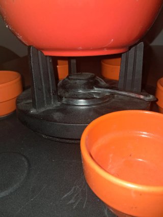 Servicio de fondue naranja