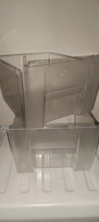 Cajones y estanterías nevera teka