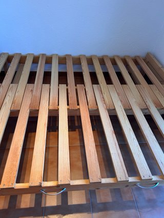 Cama extensible de madera