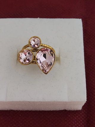 Anillo Ajustable con Piedras Rosas
