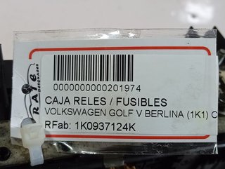 CAJA RELES / FUSIBLES VOLKSWAGEN GOLF V BERLINA (1K1) Conceptline (E)