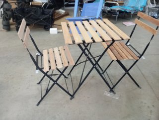 Set de Mesa y 2 Sillas Plegables de Jardín