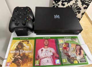 Xbox One X 1TB con 2 mandos y juegos