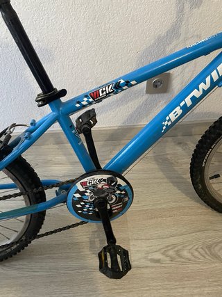 Bicicleta infantil B'TWINX azul