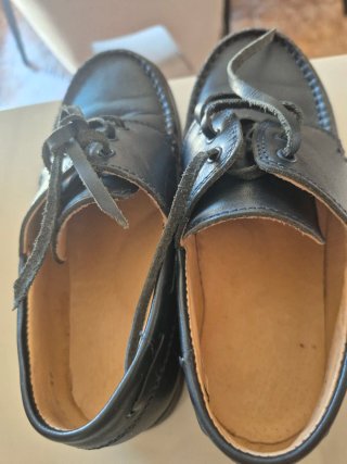 Sapatos de menino azul-marinho