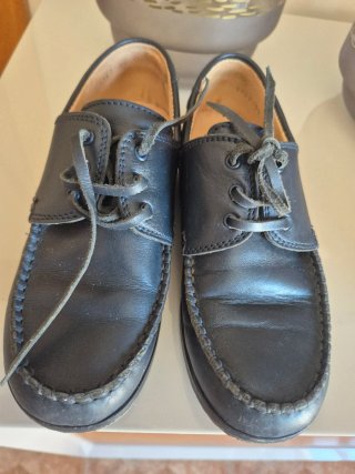 Sapatos de menino azul-marinho
