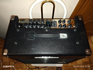 Amplificador Behringer Ultra-Tube Guitarra/Bajo