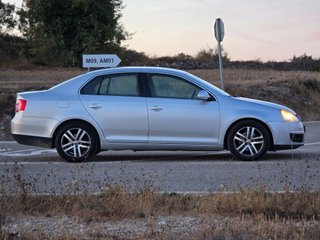 Volkswagen Jetta 2.0 TDI 140 Advance