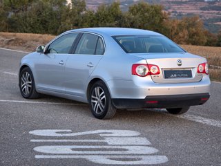 Volkswagen Jetta 2.0 TDI 140 Advance