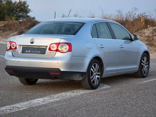 Volkswagen Jetta 2.0 TDI 140 Advance