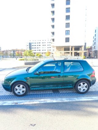 Volkswagen Golf 2000