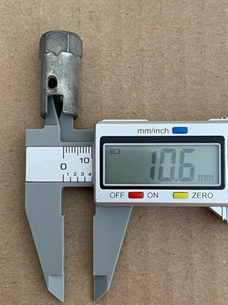 Llave especial para tuercas