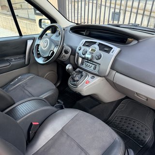 Renault Scenic 1.9 DCI + 2009 + 156.000 + ITV 27