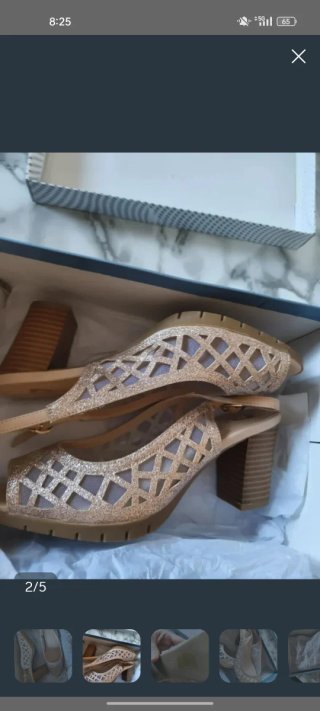 Zapatos tacón beige y dorado talla 37