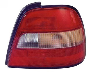 Piloto Trasero Izquierdo Sedan (4 Puertas) para Nissan SUNNY N14 1991