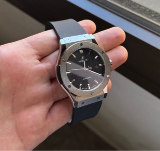 Reloj Hublot Clásico Negro/Plata