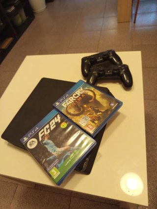 Consola PS4 (PlayStation 4) Negra + 2 Mandos
