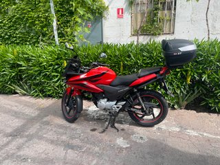 Honda CB125F 2009 Roja y Negra