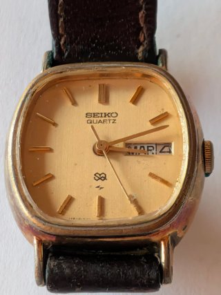 Reloj Seiko Quartz Vintage Dorado