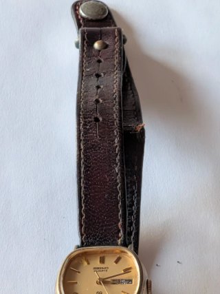 Reloj Seiko Quartz Vintage Dorado