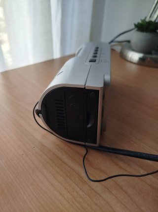 Radio Reloj con Proyección