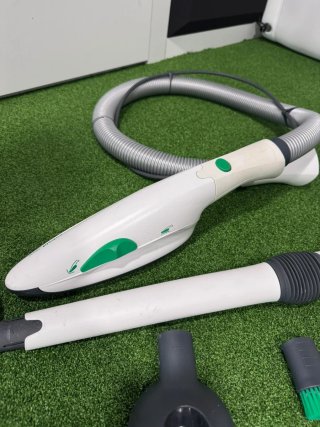 Aspirador Vorwerk Kobold VK200 con Accesorios