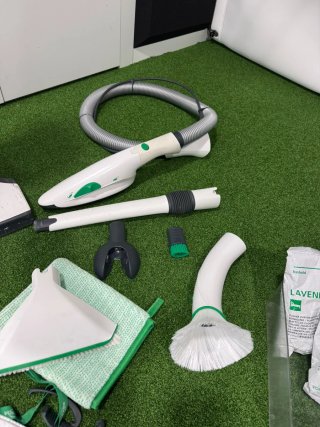 Aspirador Vorwerk Kobold VK200 con Accesorios