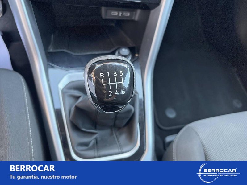 Volkswagen T-Roc Life 1.0 TSI 2024, foto 12