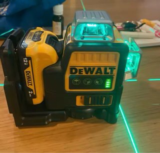 Nivel Láser Verde 12 Líneas DeWalt