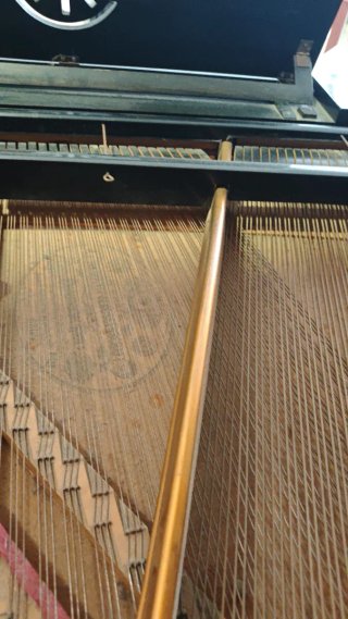 Piano de cola antiguo