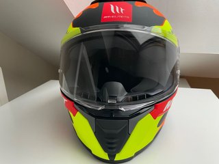 Casco de moto MT Helmets