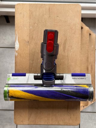 Dyson V15 Detect Absolute + Soporte + Factura.