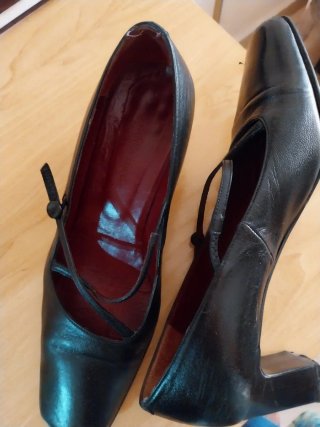 Zapatos de tacón negros