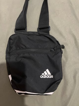 Riñonera Adidas Negra