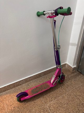 Patinete infantil Oxelo morado y verde plegable