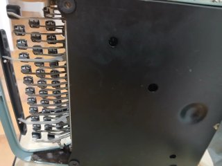 Máquina de escribir Olivetti Pluma 22