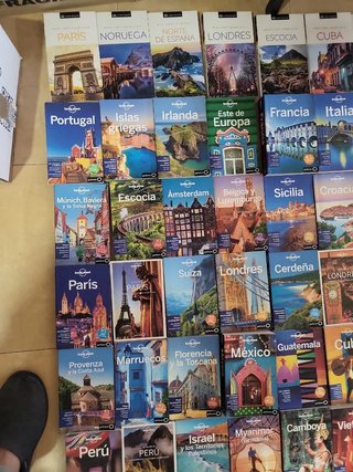 guias lonely planet a 15 euros unidad