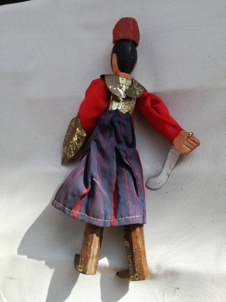 Antigua marioneta guerrero tunecino