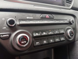 Kia Sportage 1.6 MHEV Business 4x4 100 kW (136 CV)