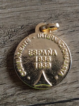 Medalla Brigadas Internacionales cuba post guerra