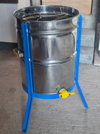 Extractor de miel casi nuevo