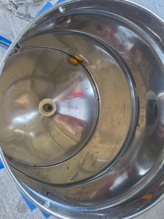 Extractor de miel casi nuevo