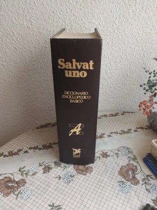Salvat/uno diccionario enciclopedia color
