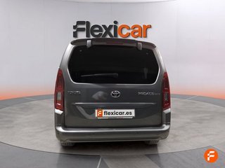 Toyota Proace City Verso 1.2 96kW Family Act Auto 7 Plazas L2