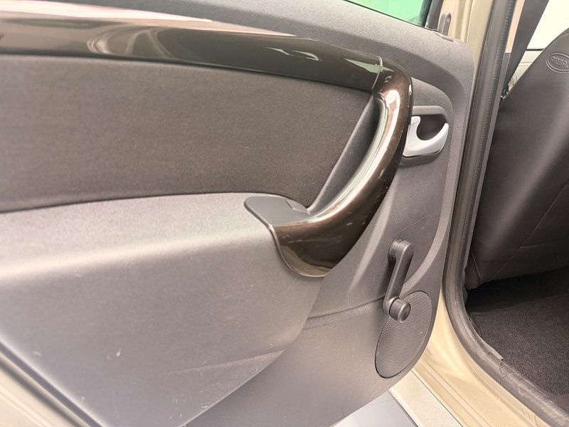Dacia Duster 1.5 dCi Adventure 2013, foto 7