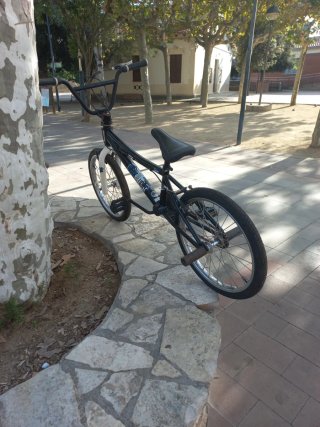 Bicicleta BMX Negra .dark & light .