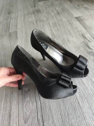 Zapatos de tacón negros talla 38