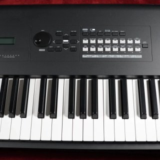 Teclado Yamaha MX88 de 88 teclas