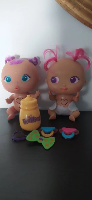 Set de 2 Muñecos Bellies con Accesorios