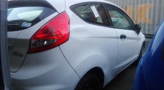 Amortiguador ford 8v5118k001bg fiesta 1076602